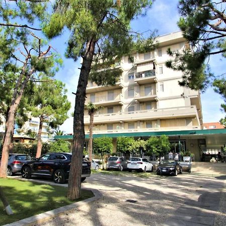 Hotel Pineta San Benedetto del Tronto Exterior foto